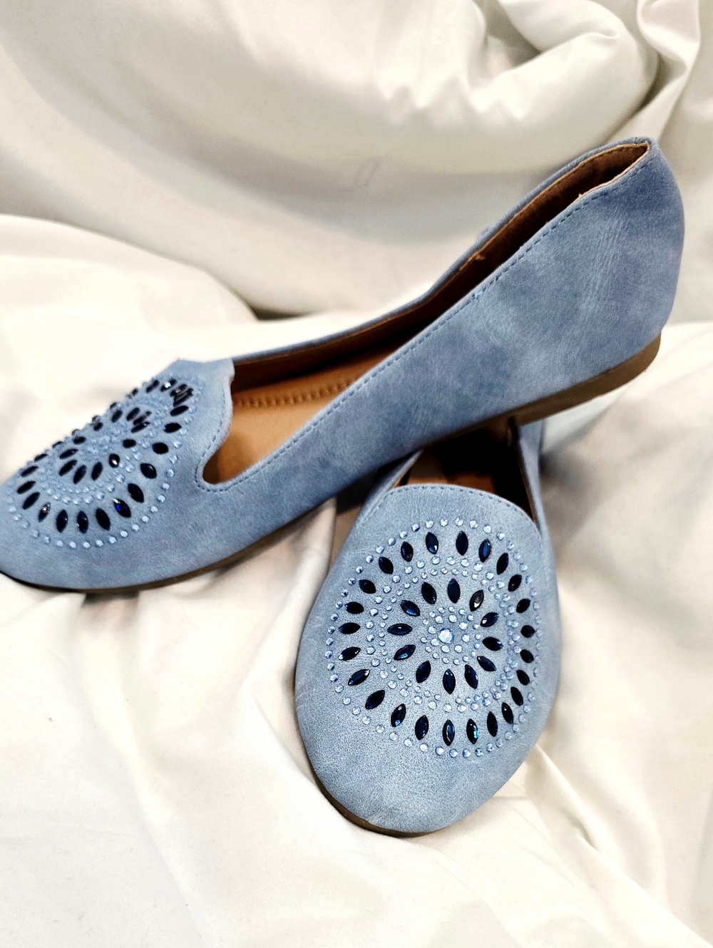Blue Vegan Suede Loafer Flats Jeweled Studded Slip On Sz 7 Sparkly Bling - Picture 2 of 5